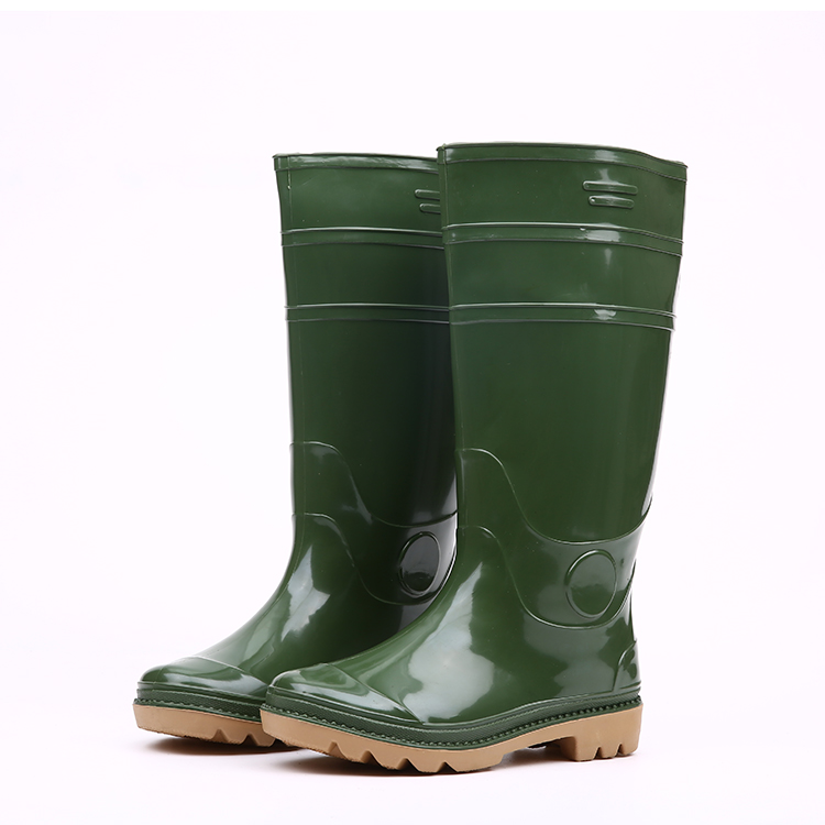 4.Water resistant work boots